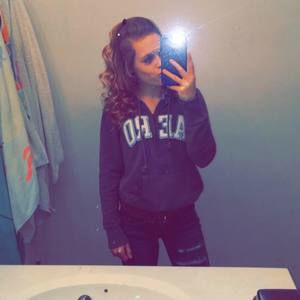 Meet your Posher, Kaitlyn